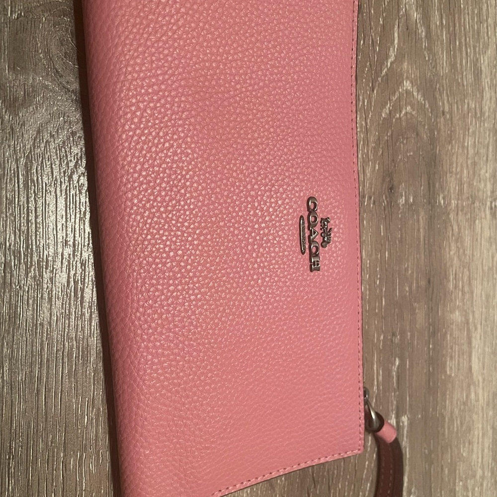 Wallets - Picture 3 of 10